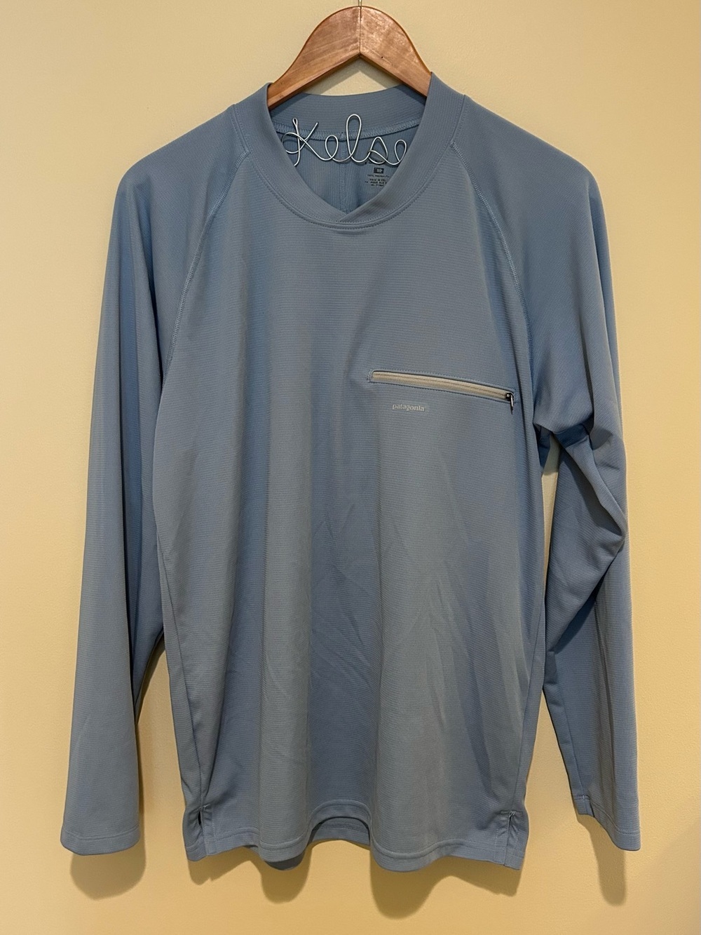 Patagonia Men's Long-Sleeve Lightweight Sun Shirt in Slate Blue Size M